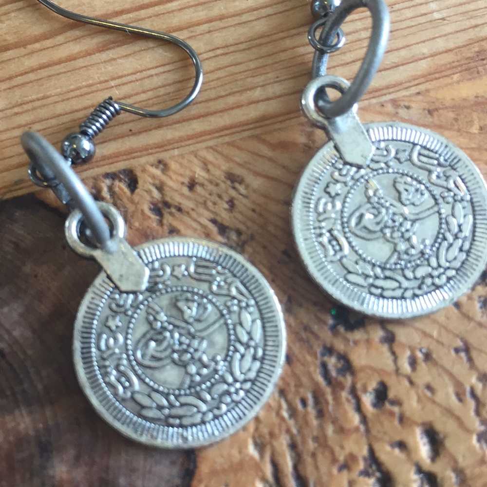  upcycled earrings FREE WITH ANY PURCHASE - Picture 6 of 7